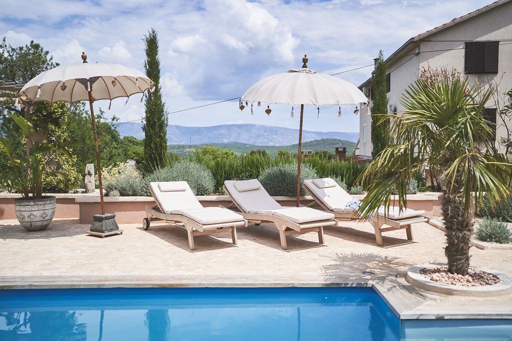 Villa Vinarija Hvar Olivers Travels 2