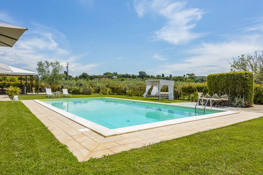 Villa Paglia Tuscany OliversTravels 05