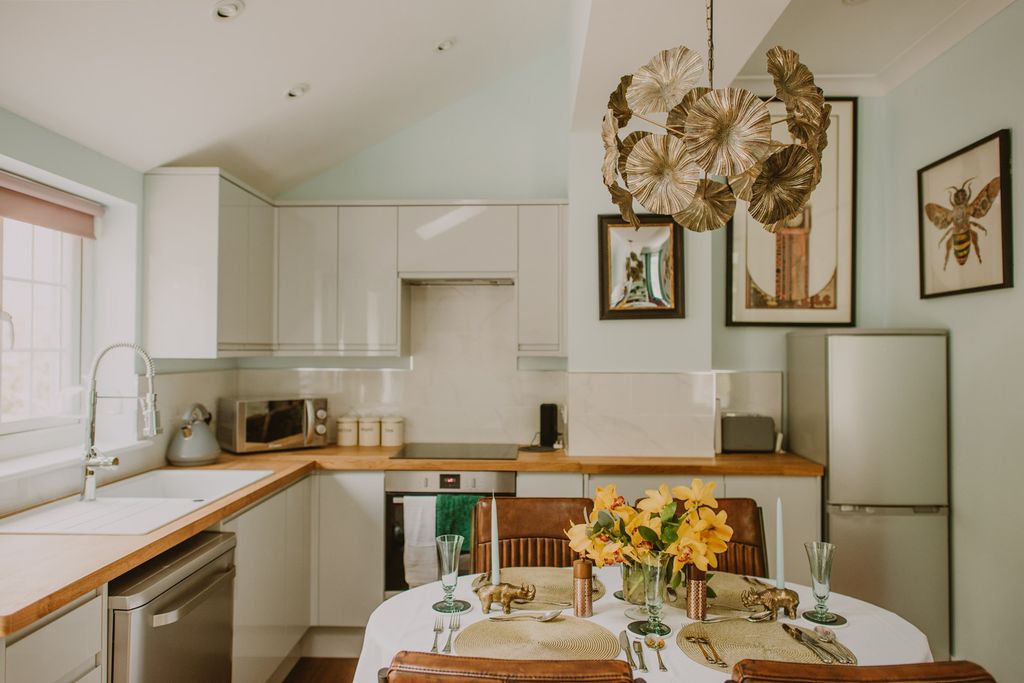 Crescendo Dumfries Olivers Travels 4