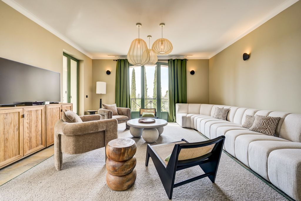 Chateau Marianne French Riviera OliversTravels 4