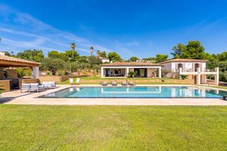 Bandol Retreat French Riviera OliversTravels 1