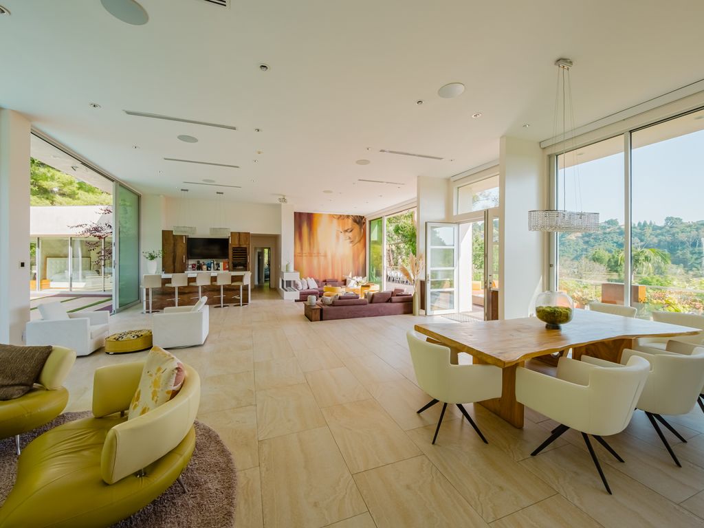 Villa Yang USA Olivers Travels 4