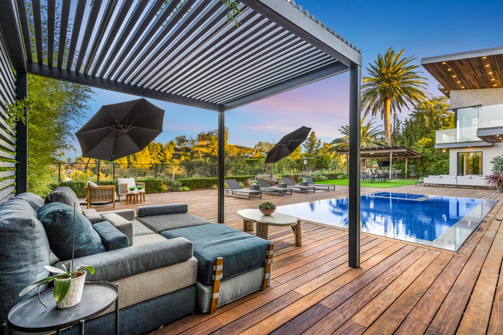 SkylineLuxuryHaven 5