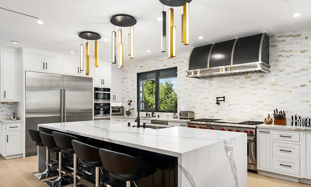 Villa Oak Water LA Olivers Travels 5