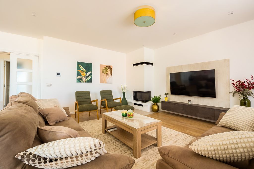 Villa Sea Hill Dalmatia Coast Olivers Travels 3