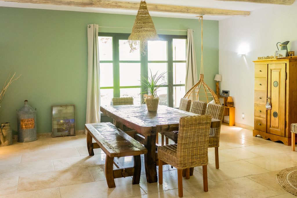 Mas Tout Jane CH OliversTravels 4