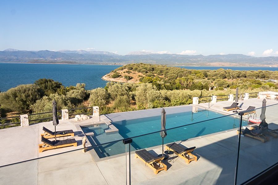 Ambra View