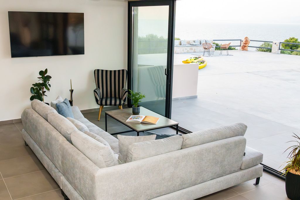 Ambra View Mainland Olivers Travels 3