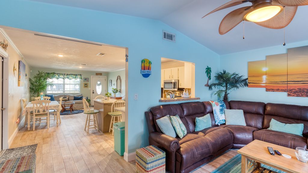 Blue Retreat Daytona Beach Olivers Travels 3