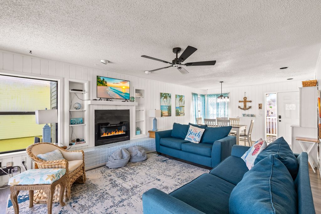 Pelican Paradise Daytona Beach Olivers Travels 3