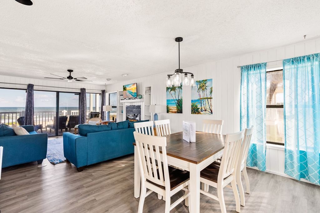 Pelican Paradise Daytona Beach Olivers Travels 4