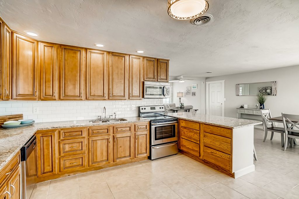 Crest Cottage Daytona Beach Olivers Travels 5