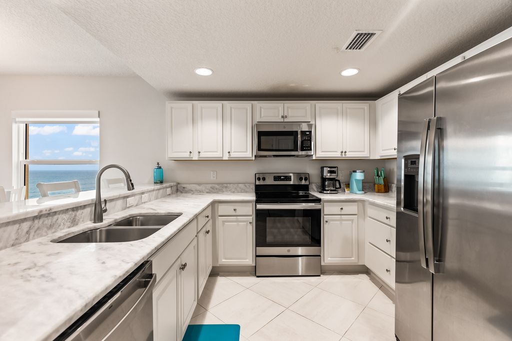 Palm Pearl Daytona Beach Olivers Travels 5