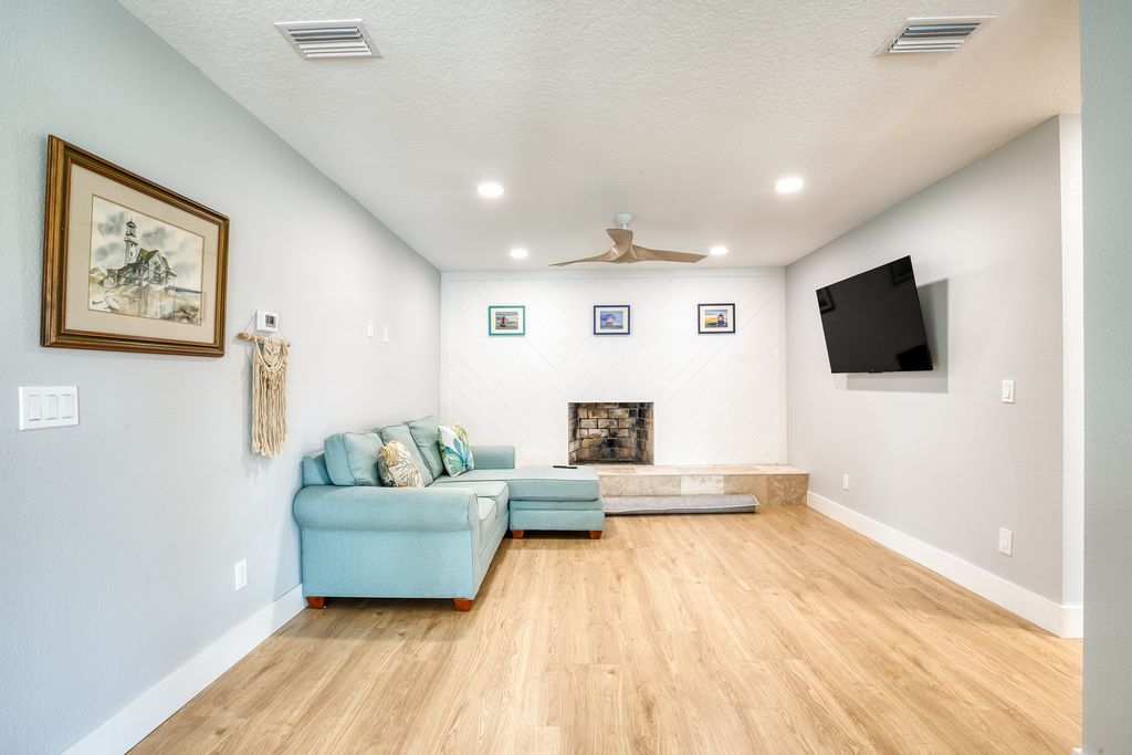 Wandering Waves Daytona Bach Olivers Travels 5