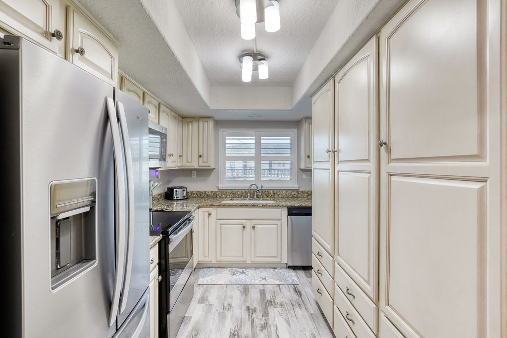 Coastal Condo Daytona Beach Olivers Travels 5