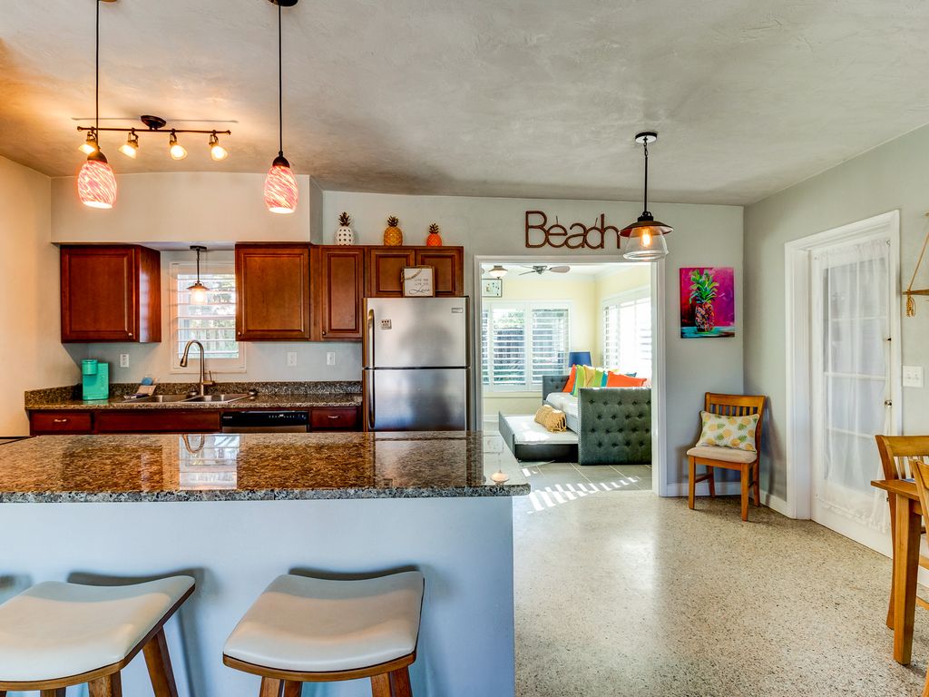 High Tide Hideaway Daytona Beach Olivers Travels 4