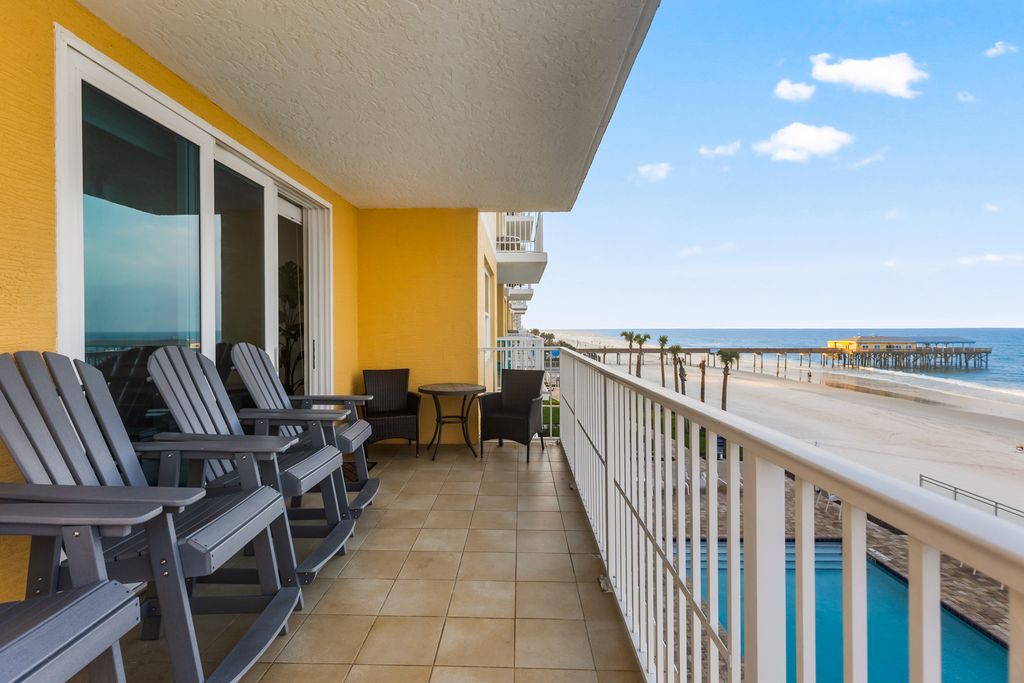 Dolphin Dreamer Daytona Beach Olivers Travels 1