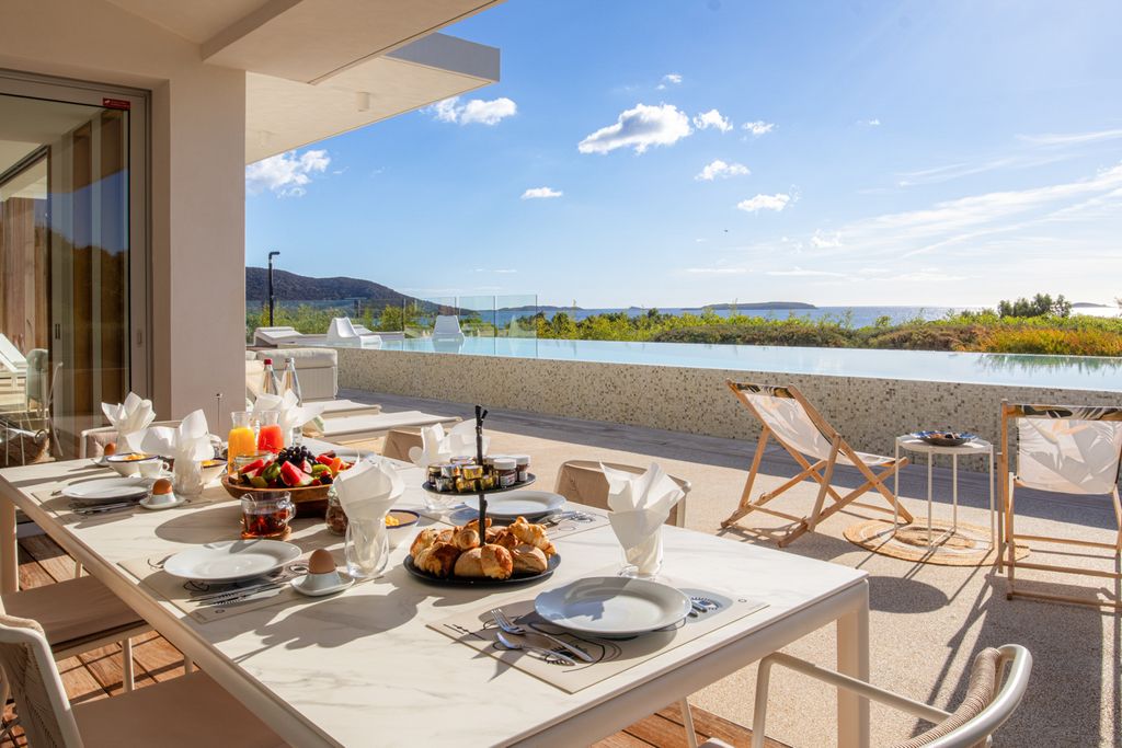 Villa Mare E Luce France Olivers Travels 5