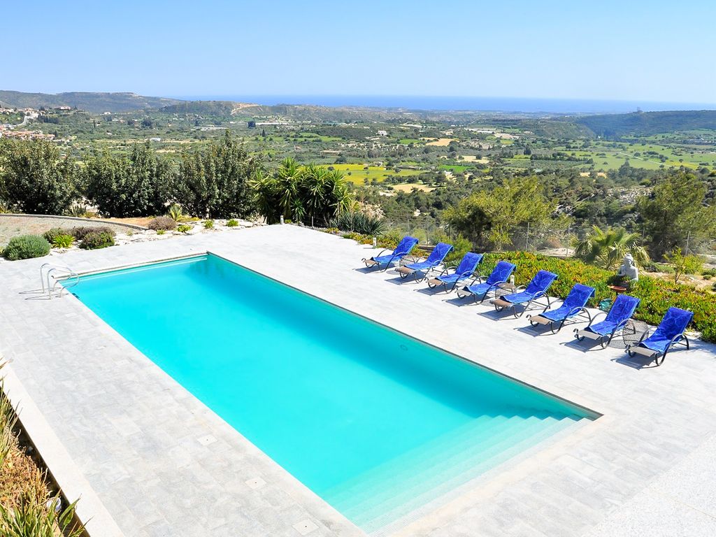 Lalique Larnaca Olivers Travels 1