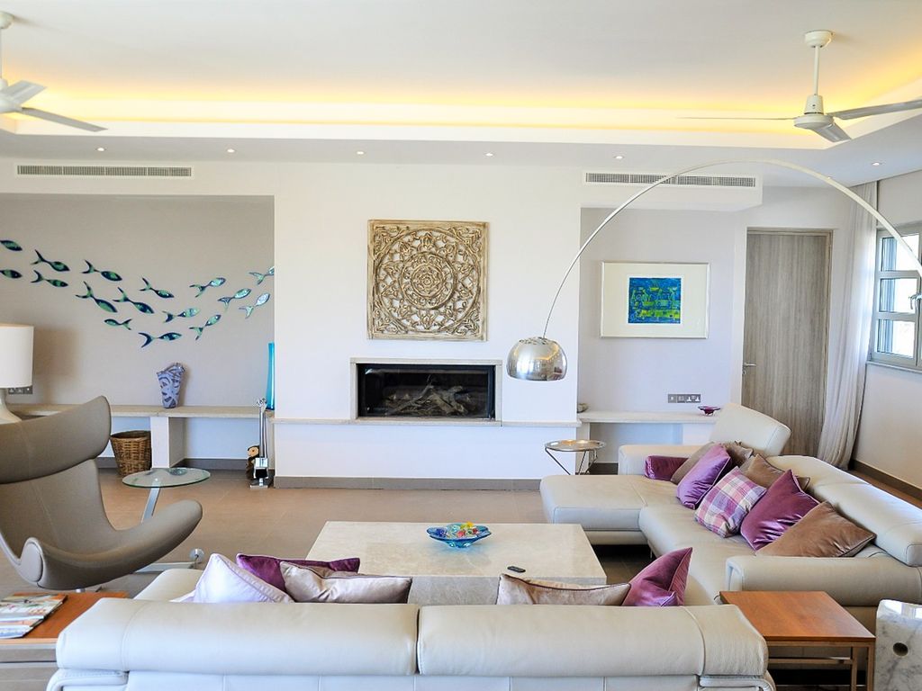 Lalique Larnaca Olivers Travels 3