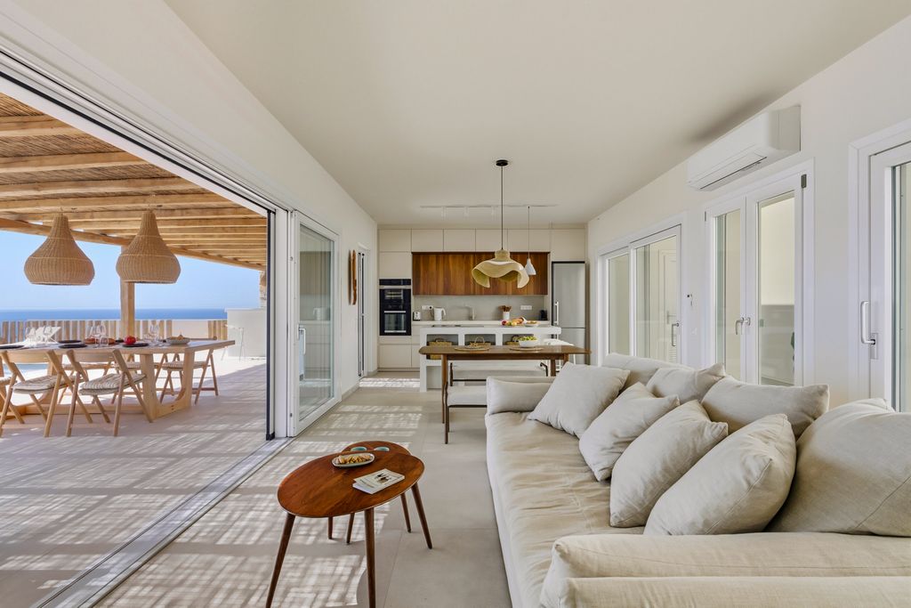 Agiassos Blu Naxos Olivers Travels 4