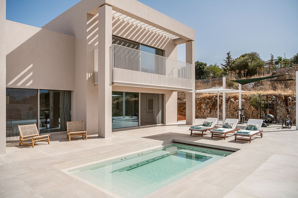 Villa Pallas Blu Crete Olivers Travels 1