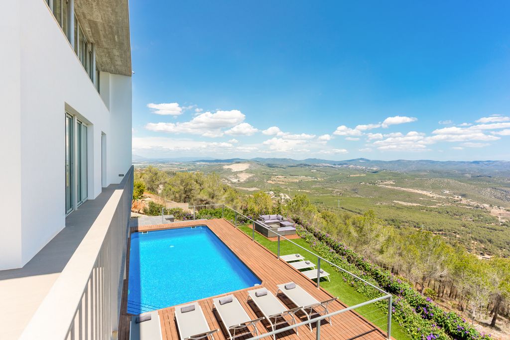 Villa Balcon del Sol Sitges SH OliversTravels 2