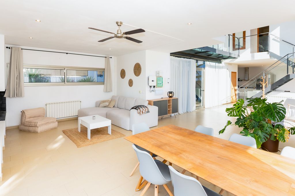 Villa Roqurol SH OliversTravels 4