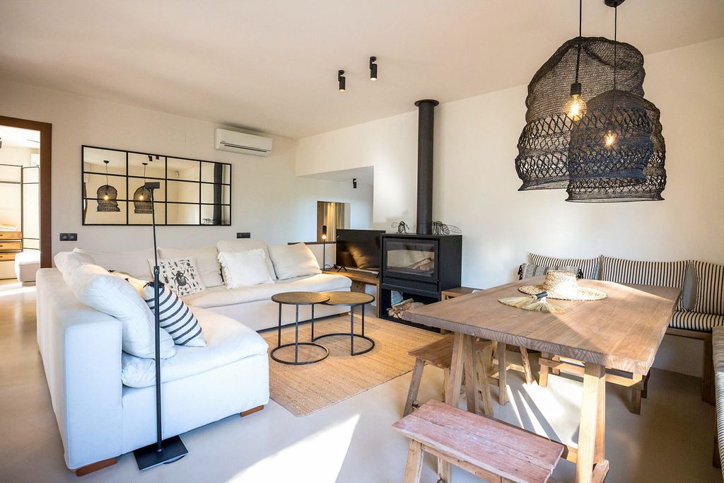 Villa Falco Sitges SH Olivers Travels 3