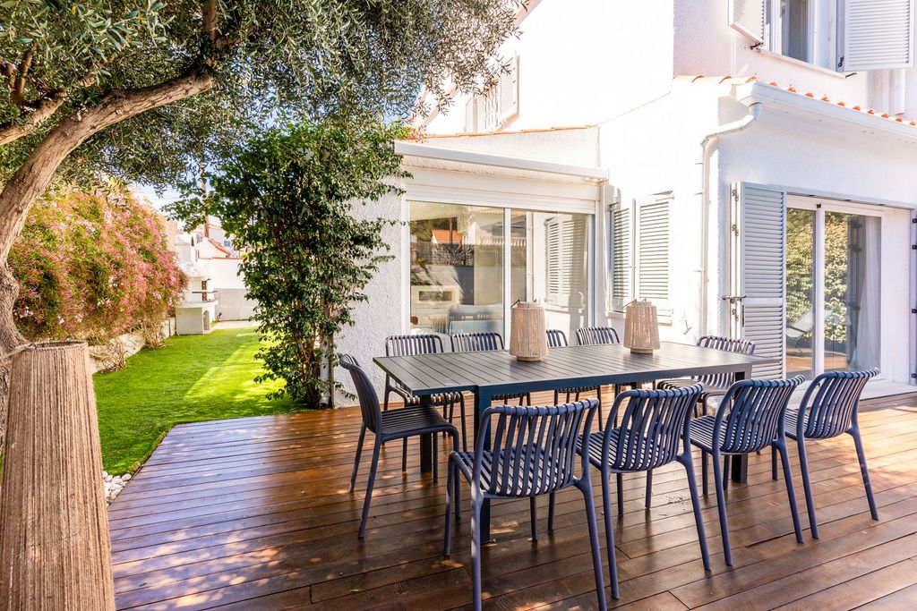 Villa Mar Fina Sitges SH Olivers Travels 5