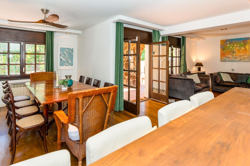 Villa Pati Vermell SH OliversTravels 5