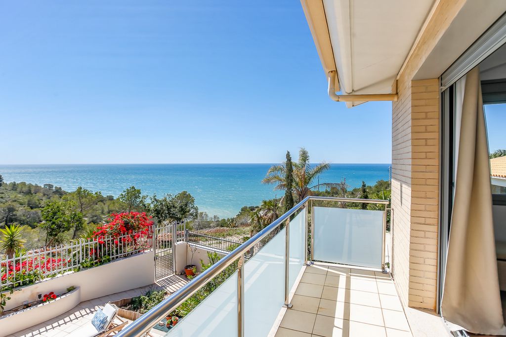 Villa Marisol I Sitges Olivers Travels 5