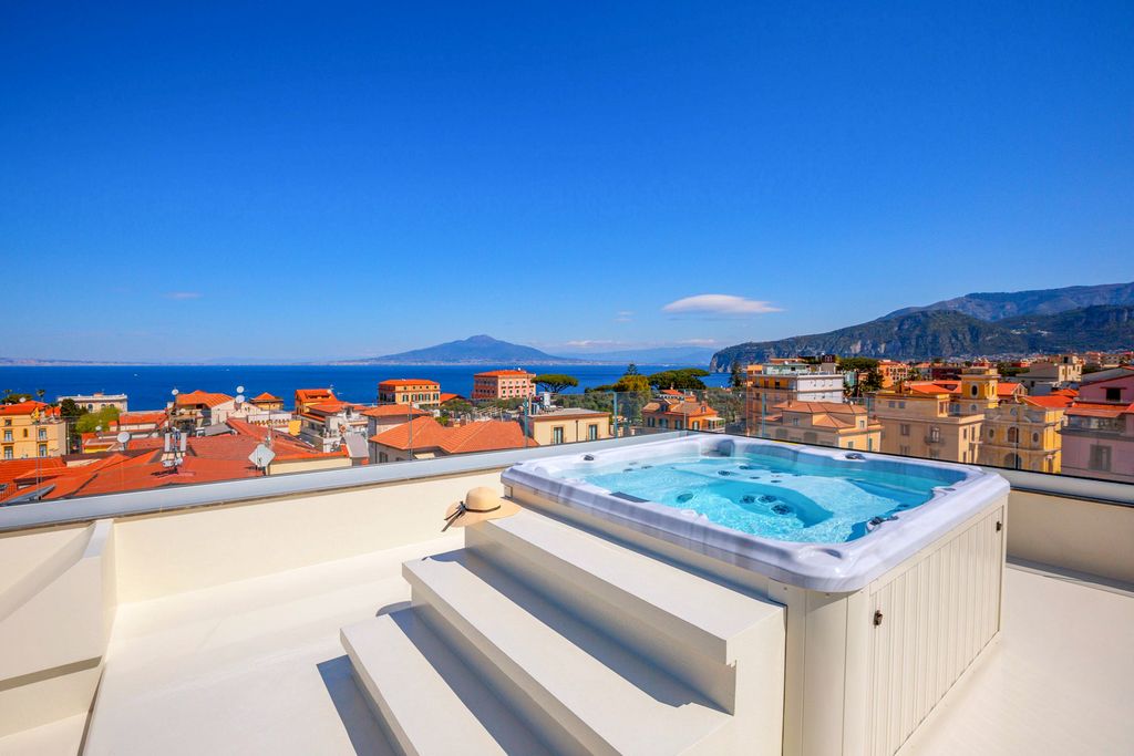 Apartment Orizzonte Sorrento Olivers Travels 1