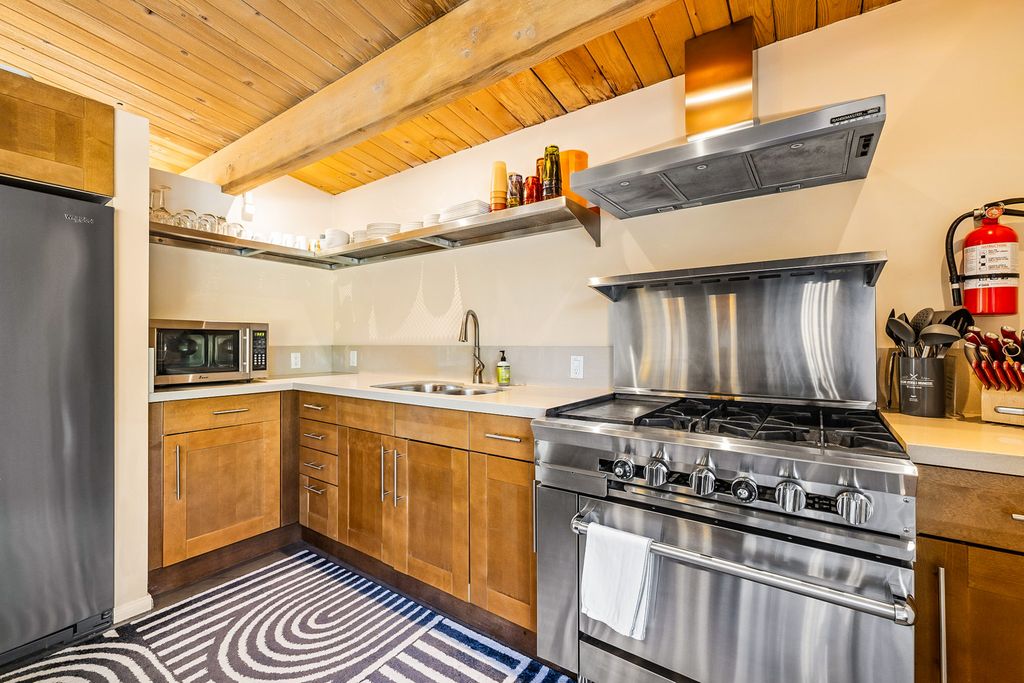 Poolside Palm Palm Springs Olivers Travels 5