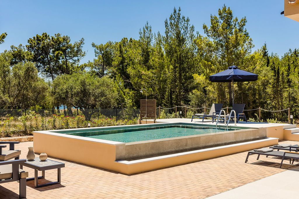 Villa Aquarelle II Kefalonia Olivers Travels 6