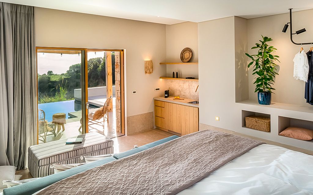 Golden SuiteKefalonia Olivers Travels 5