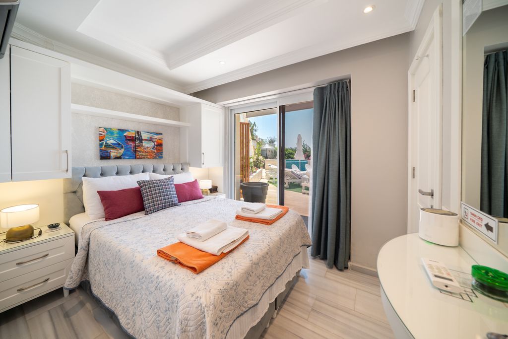 Villa Izneck Kalkan OliversTravels 5