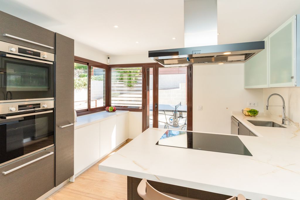 Villa Bol Bol SH Olivers Travels 5