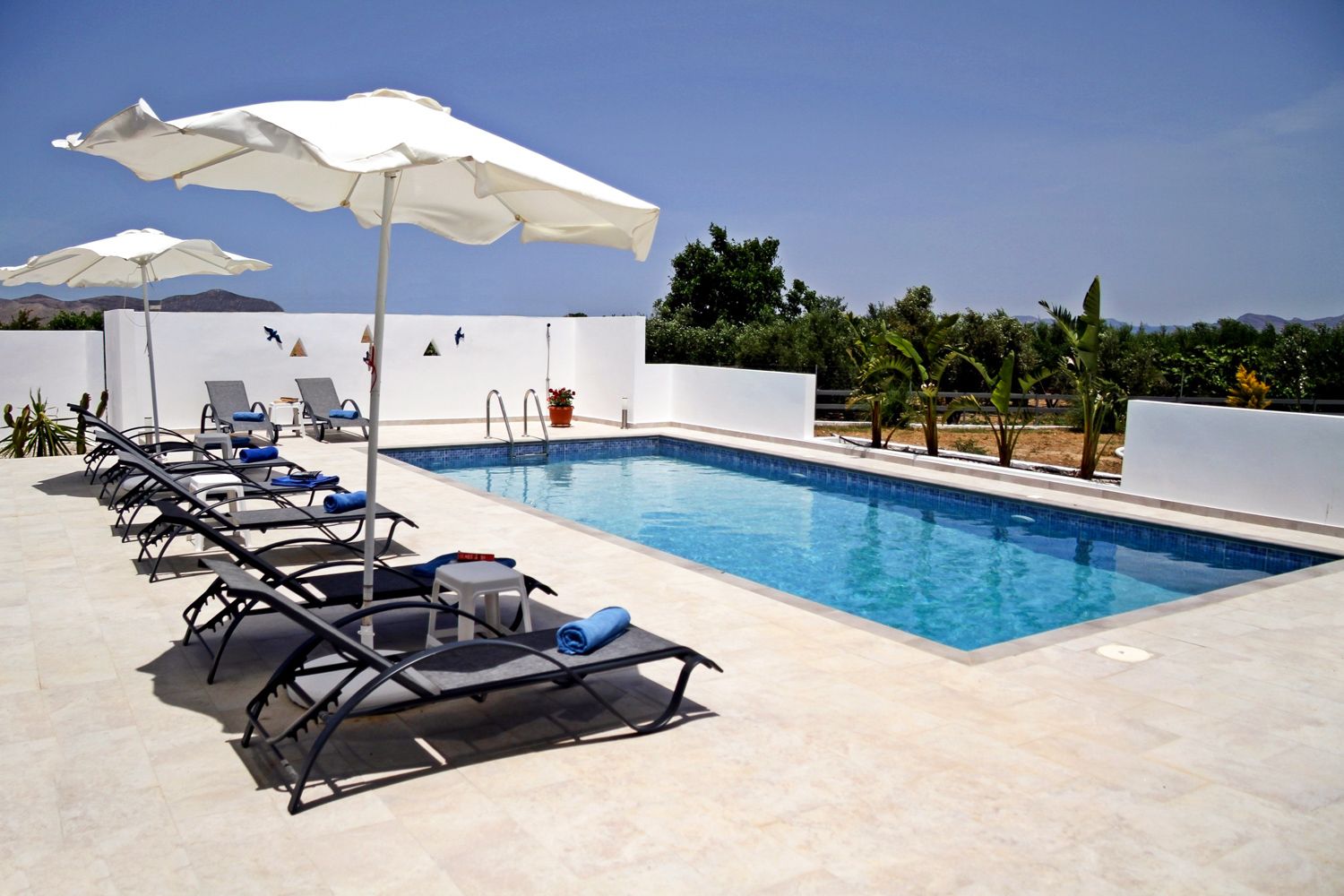 Villas Drosia