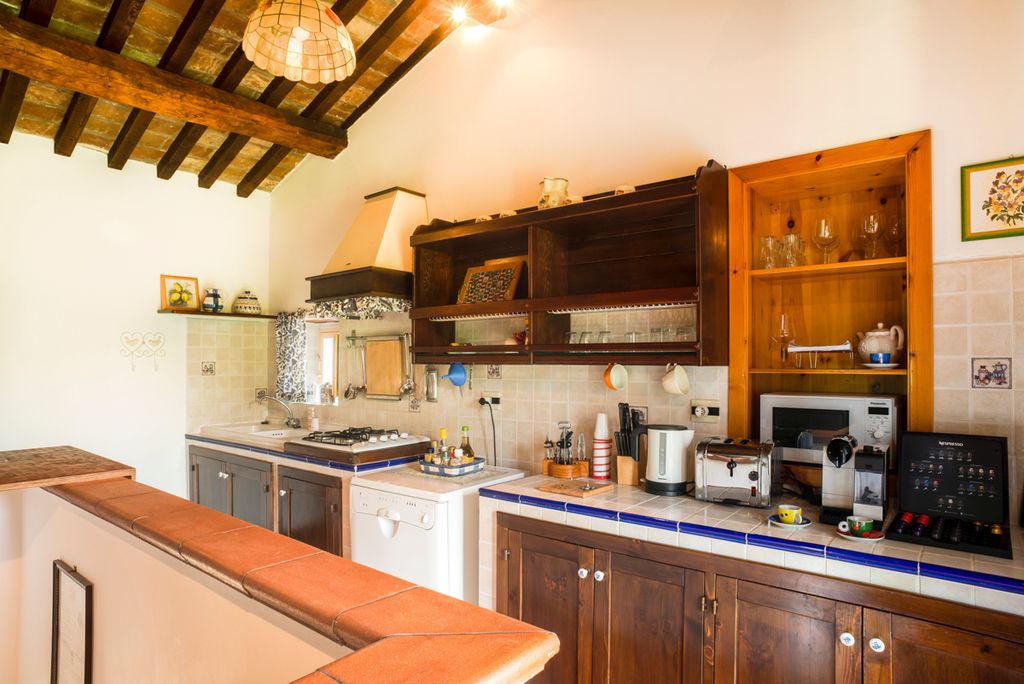 Chiesa Amaro Le Marche Olivers Travel4