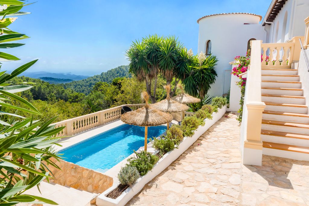 Pinars Verde Mallorca Spain OliversTravels 2