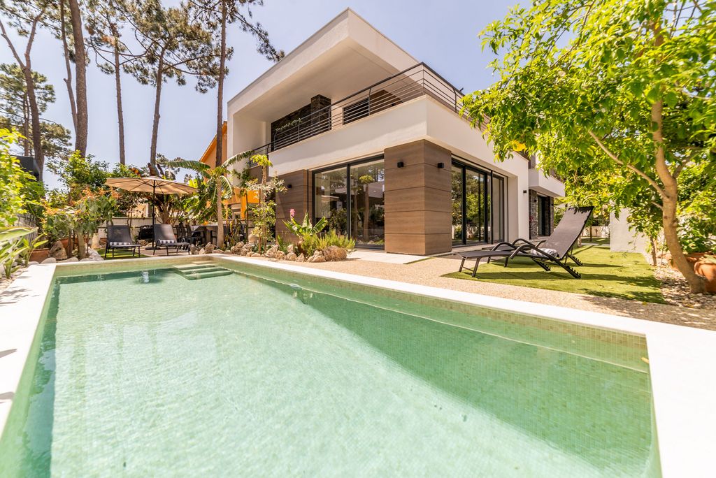 Villa Praia Pine Lisbon Coast Olivers Travels 1