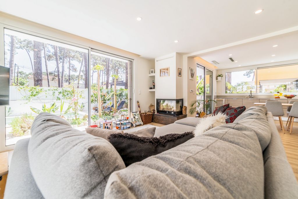 Villa Praia Pine Lisbon Coast Olivers Travels 3