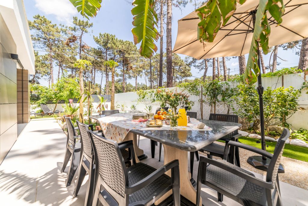 Villa Praia Pine Lisbon Coast Olivers Travels 5