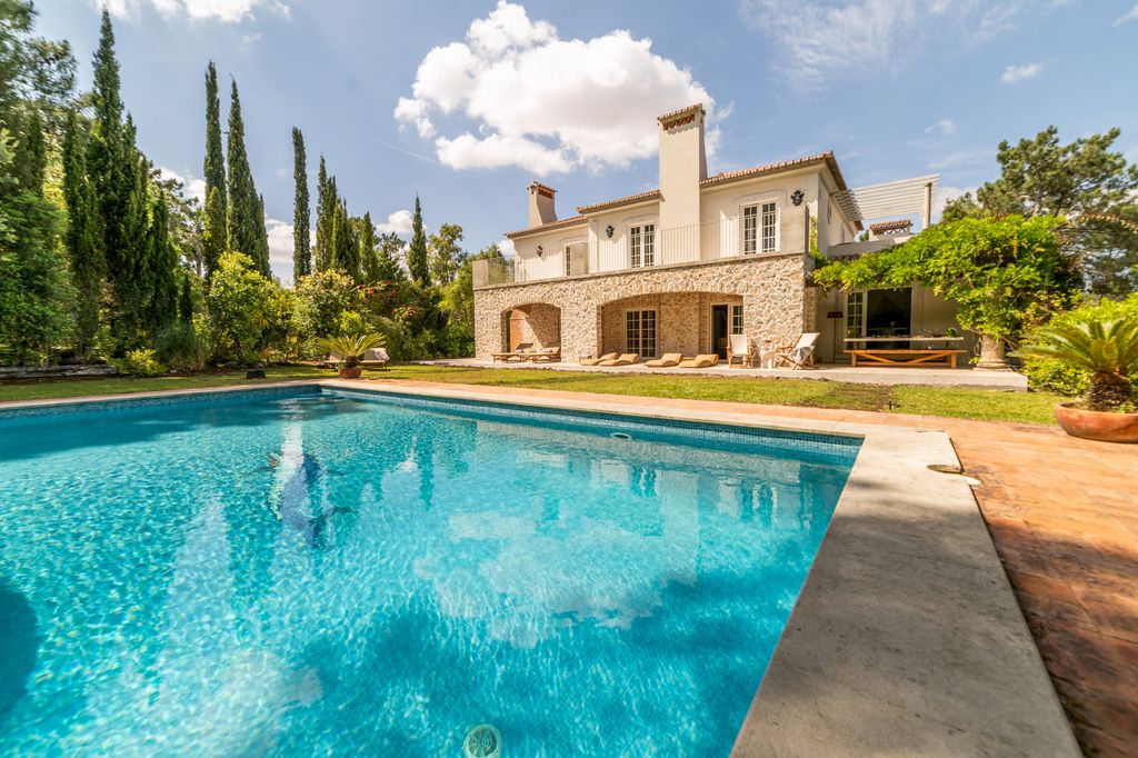 Casa Dos Vinhedos Lisbon Coast Olivers Travels 1