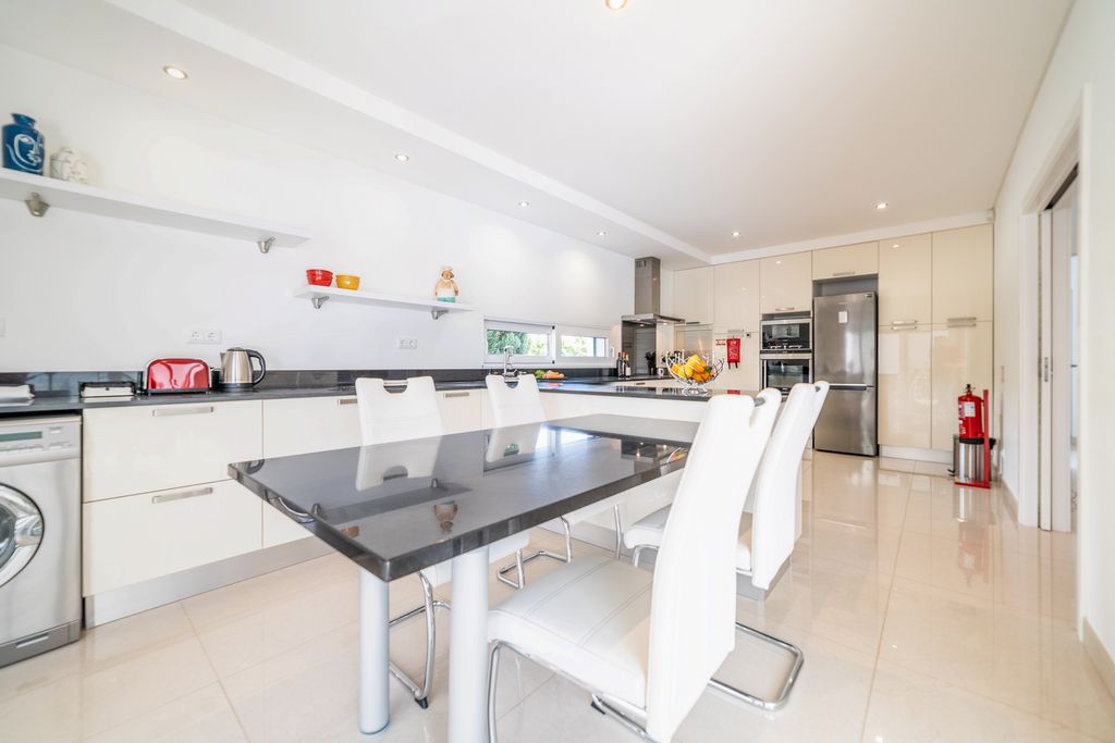 Casa Solara Aroeira Olivers Travels 5