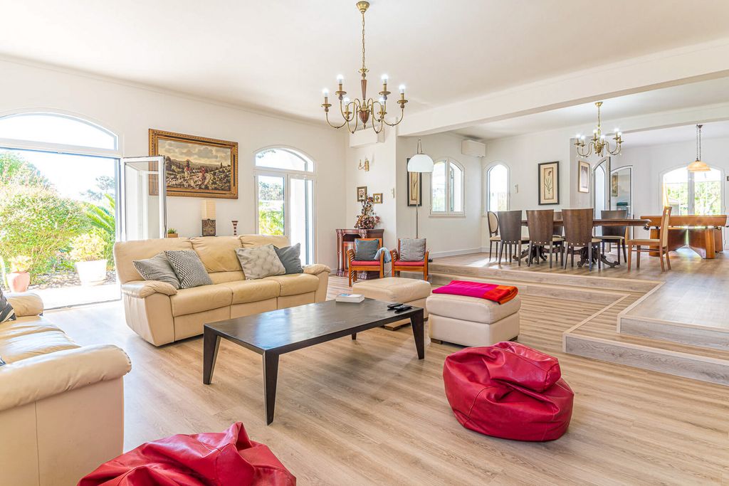 Casa Sol e Jardim Aroeira Olivers Travels 3