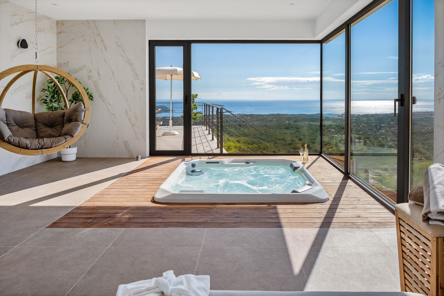 Maris Residence