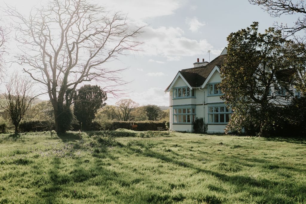 Wildflower Manor Dorset Olivers Travels 5