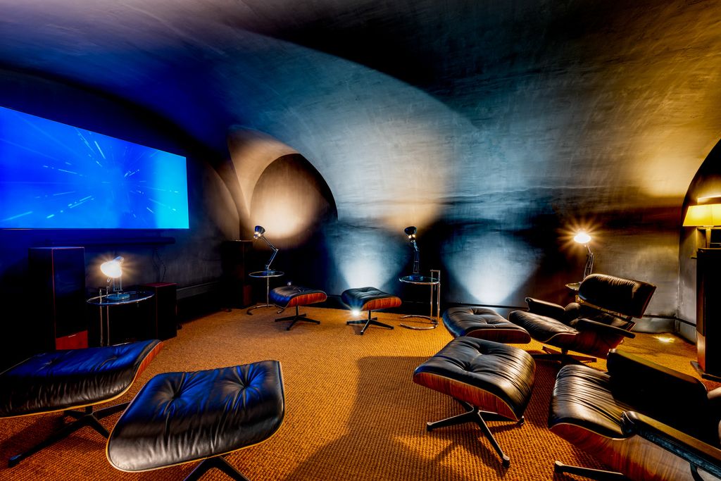 The Regency Wing Norfolk Olivers Travels 4